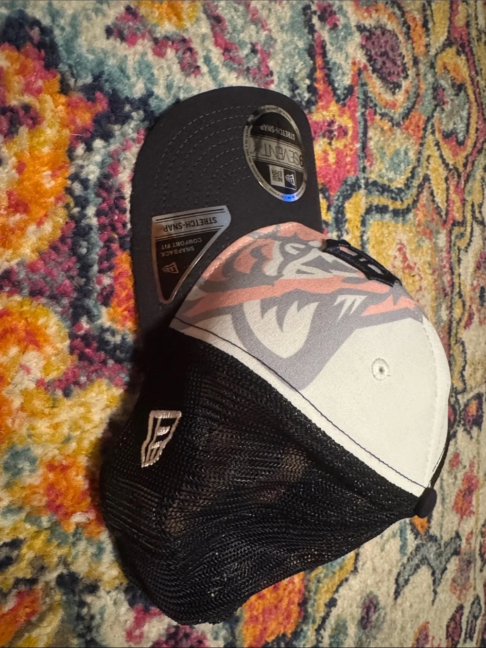 New Era White/Orange/Black Detroit Tigers Tiger Graphic Snapback